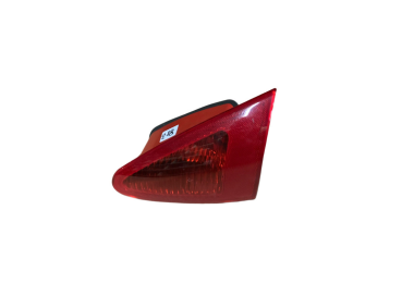 Fanale Posteriore Interno dx Alfa Romeo 147 Completo di Portalampada (Originale)