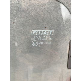 Cristallo scendente anteriore SX-DX chiaro Fiat Panda 141 (Originale)