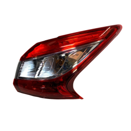Fanale Posteriore Dx Nissan Pulsar (Originale Nuovo)
