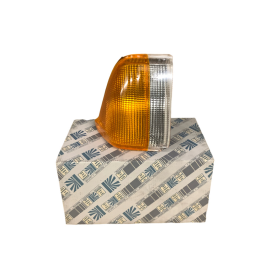 Freccia Anteriore Dx Peugeot 305 Completo di Portalampada