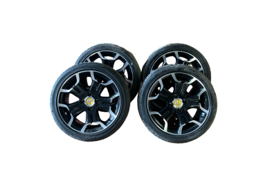 Set 4 cerchi in lega + gomme Citroën DS3 (R17)
