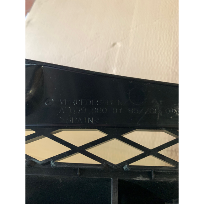 Griglia Anteriore Mercedes Vito-Viano W639 (Nuovo Originale)