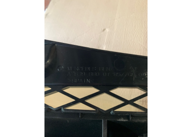 Griglia Anteriore Mercedes Vito-Viano W639 (Nuovo Originale)
