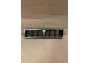 Griglia Anteriore Lancia Delta Con Cromatura Senza Stemma (Nuova)