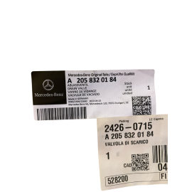 Coperchio Valvola Scarico Anteriore Sx Mercedes Classe C W205 (Nuovo Originale)